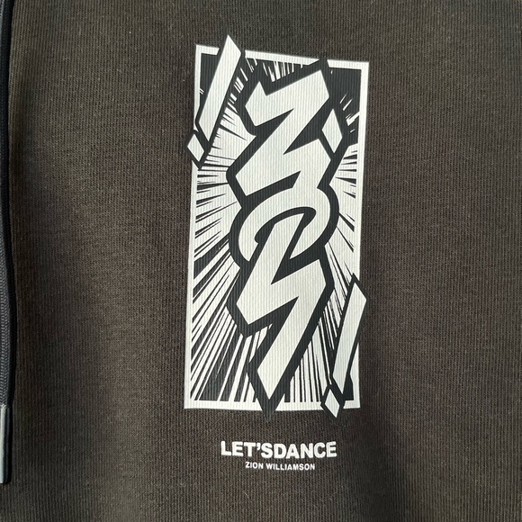 Jordan Men's Dri-Fit Zion Hoodie - Picture 4 of 11